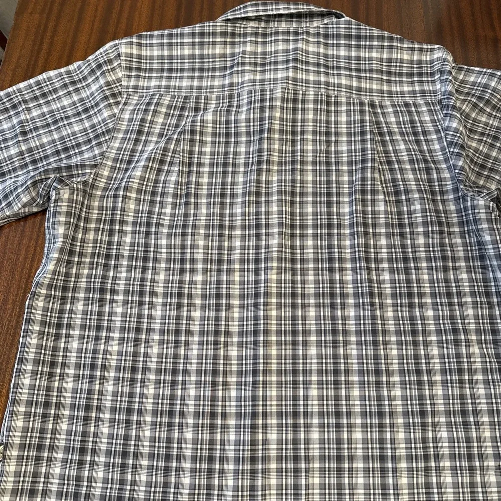 The North Face Shirt Mens Large Gray Plaid Lightweight Mesh Button Front Casual